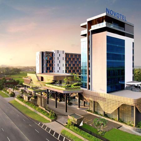Novotel Yogyakarta International Airport Kulon Progo Temon Exterior foto